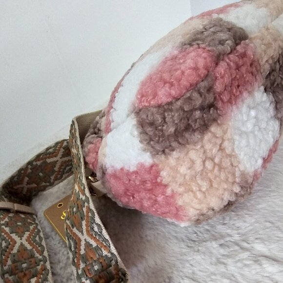 NWT Simply Southern Pink Sherpa Patchwork Crossbody Boho - Picture 9 of 15